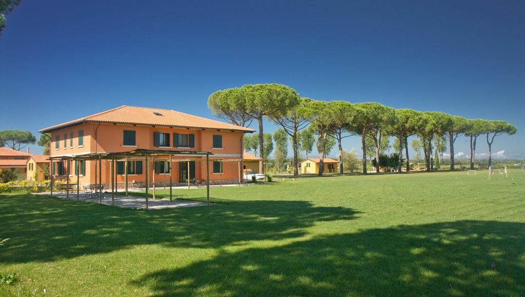 La Fattoria Di Tirrenia Aparthotel Kamer foto