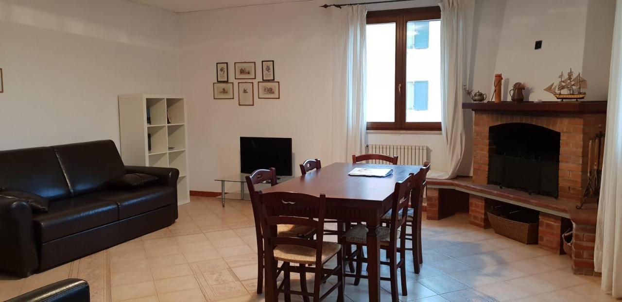 La Fattoria Di Tirrenia Aparthotel Kamer foto